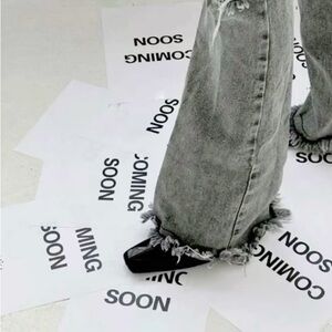 save for notifications on upcoming live shows!!